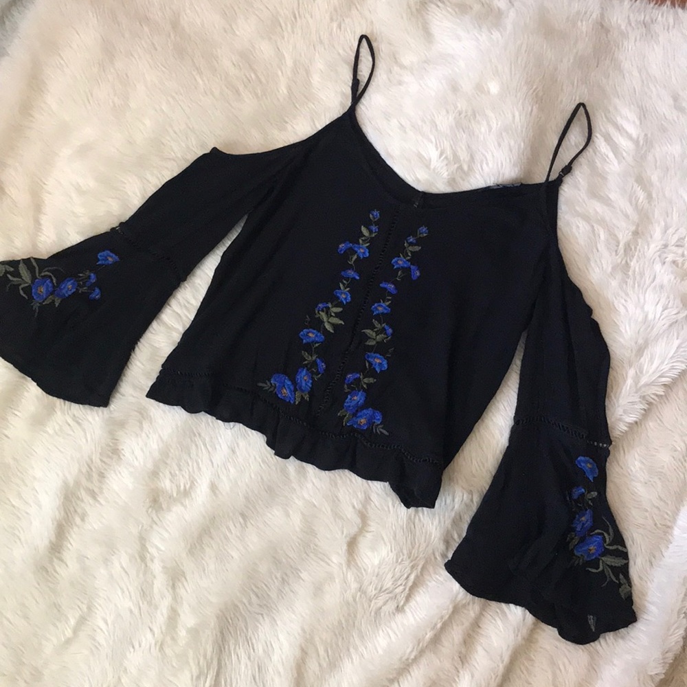 American Eagle Off the Shoulder Shirt